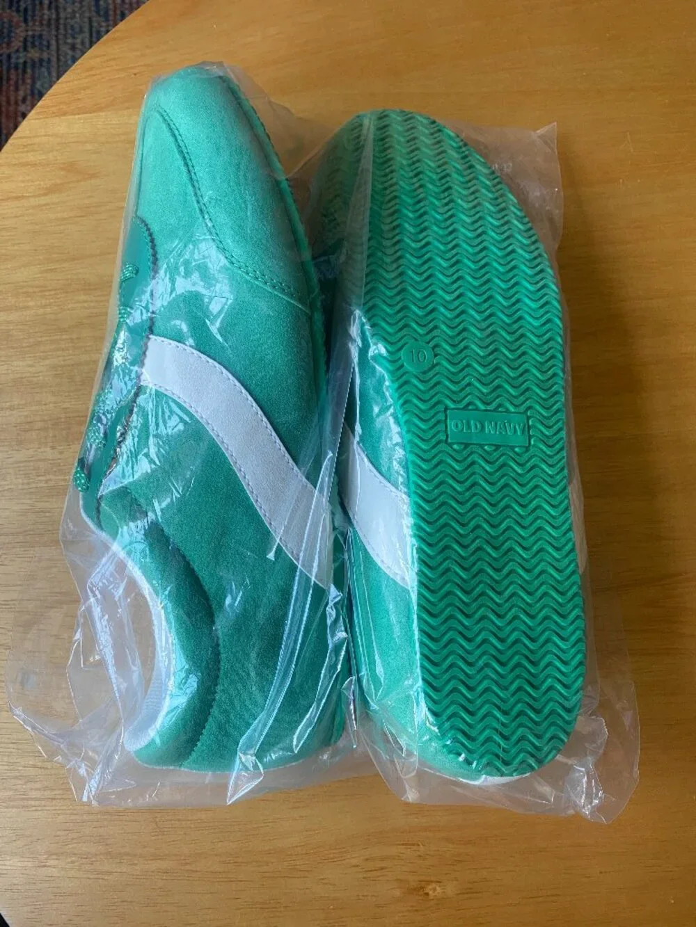 Old Navy Women's Low-Profile Sneaker in Green (Size 10) NWT
